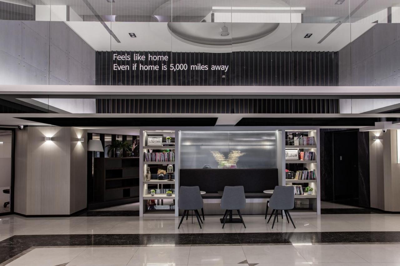 Hub Hotel - Songshan Airport Branch Taipéi Exterior foto